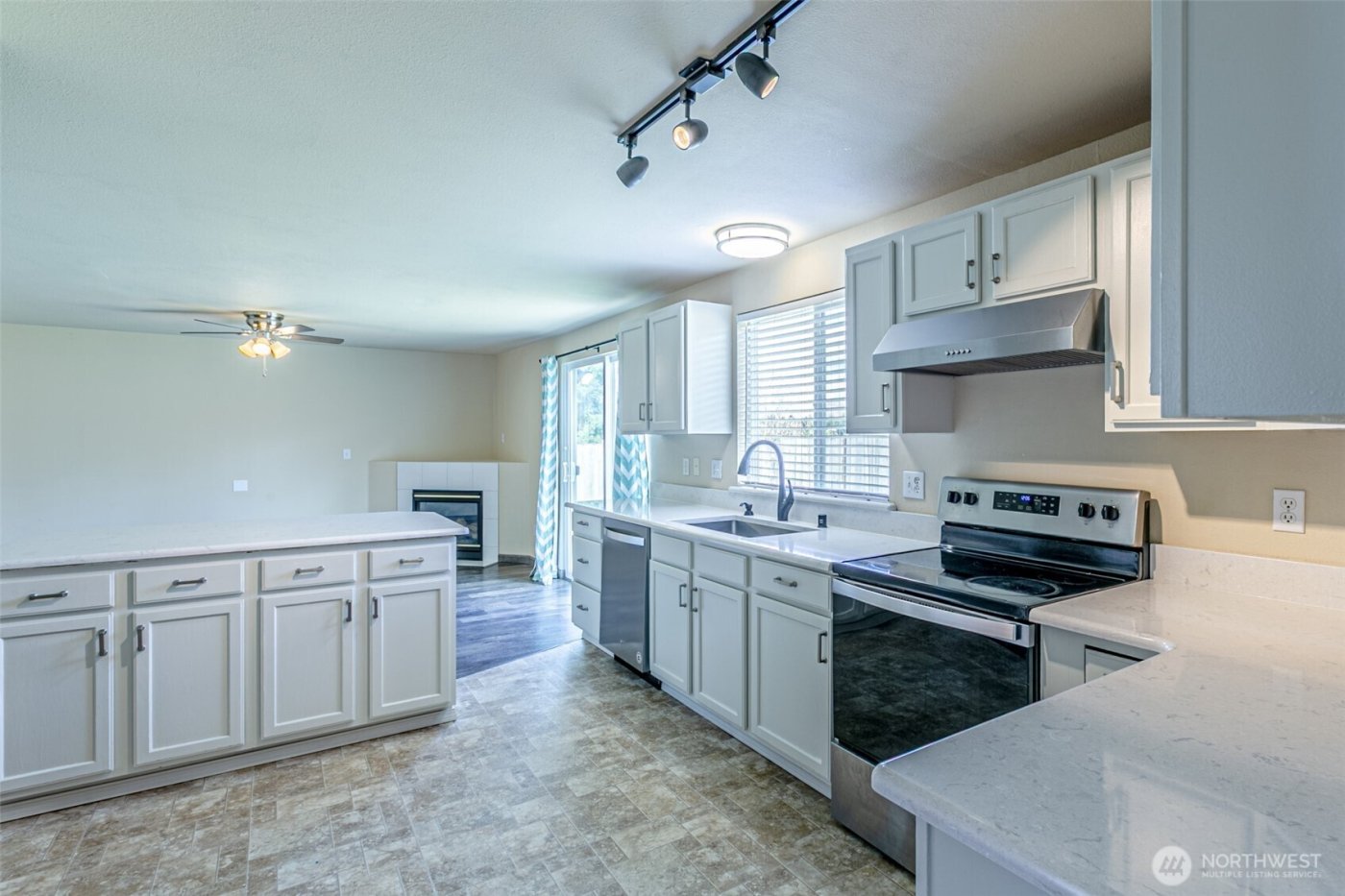 8935 SE Chatham Court SE, Olympia, WA 98513