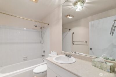 908 East Bay Drive NE #E203, Olympia, WA 98506 - Photo 28