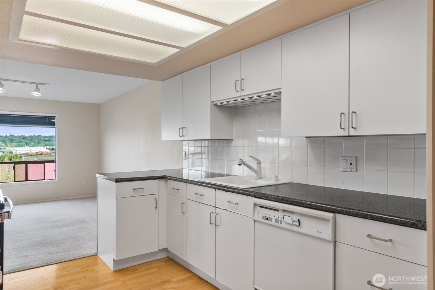 908 East Bay Drive NE #E203, Olympia, WA 98506