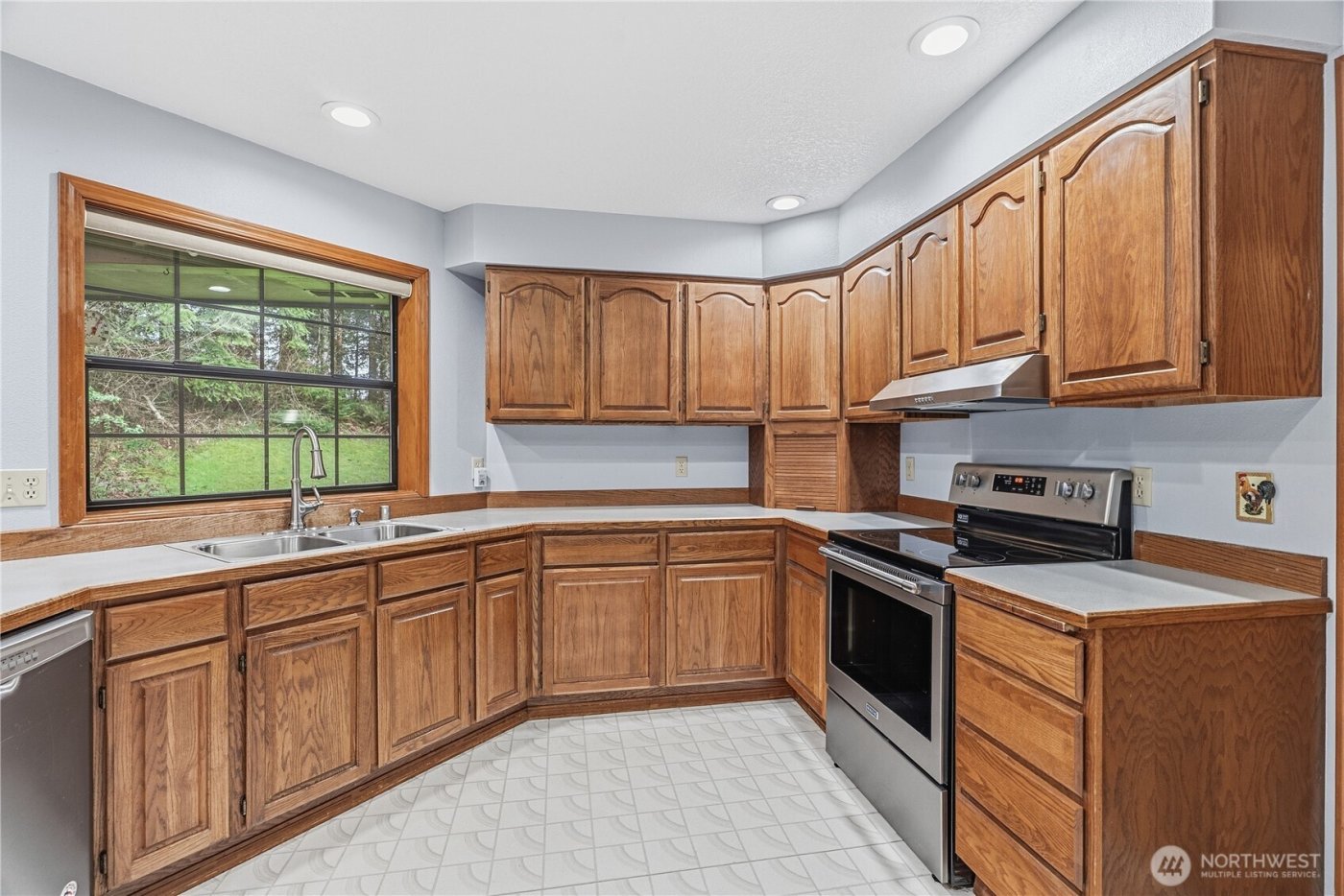 201 Wagner Road , Kelso, WA 98626