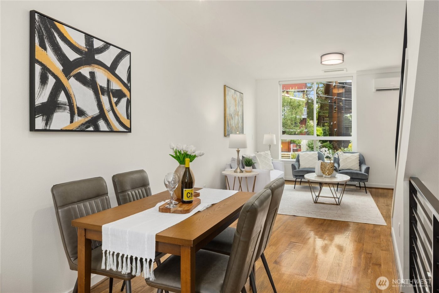 7439 Latona Avenue NE, Seattle, WA 98115