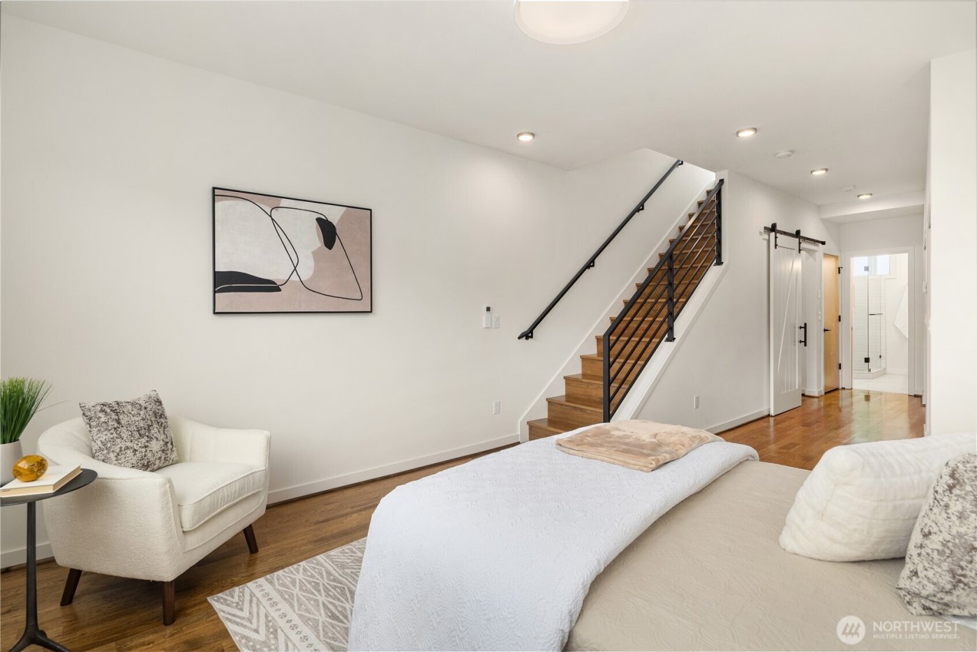 7439 Latona Avenue NE, Seattle, WA 98115