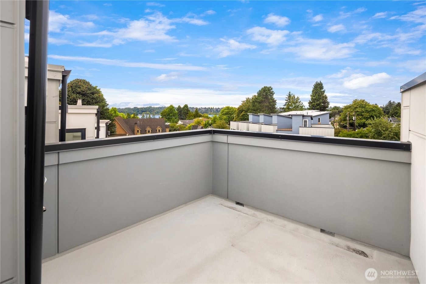 7439 Latona Avenue NE, Seattle, WA 98115