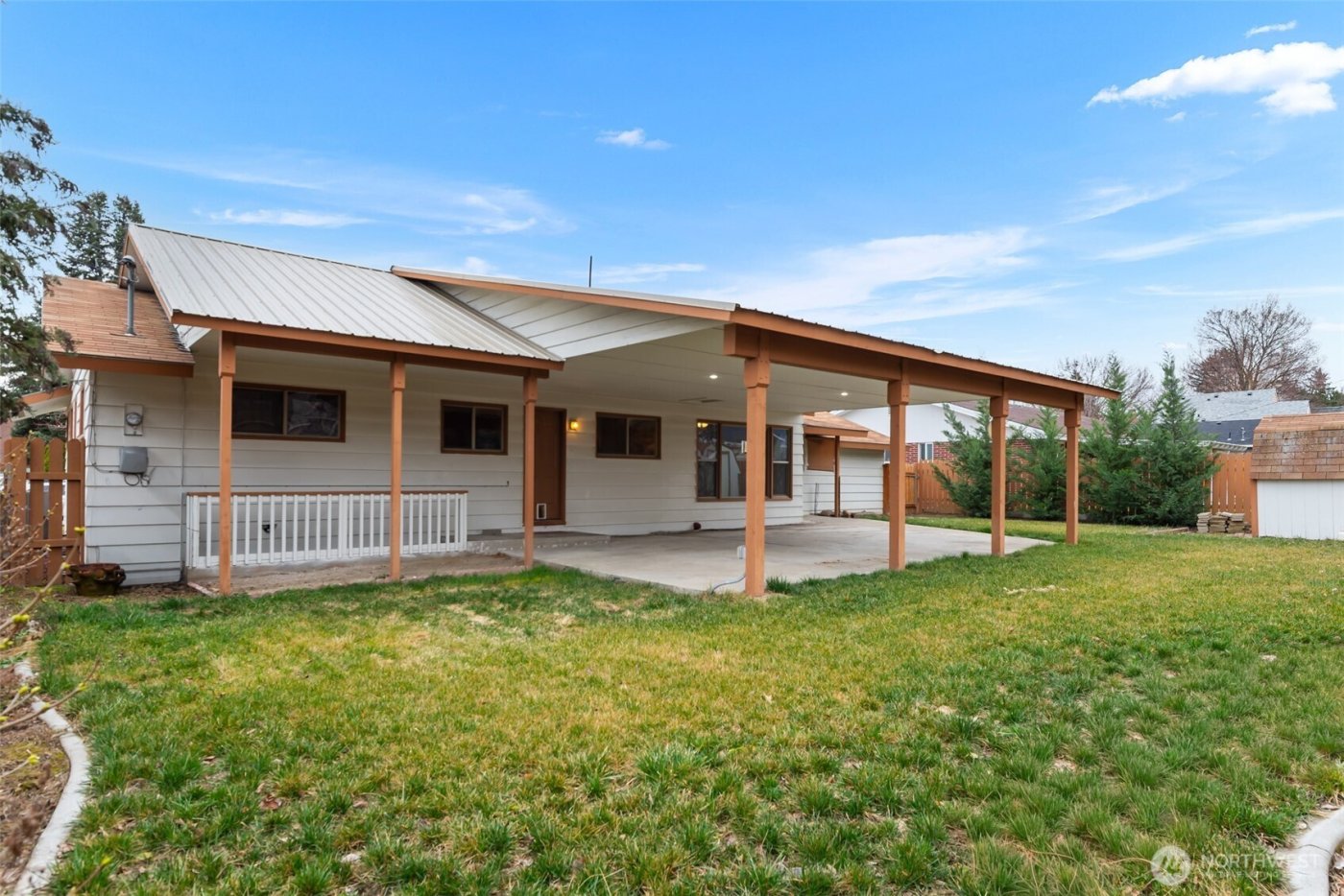 32 Furney Street , Wenatchee, WA 98801