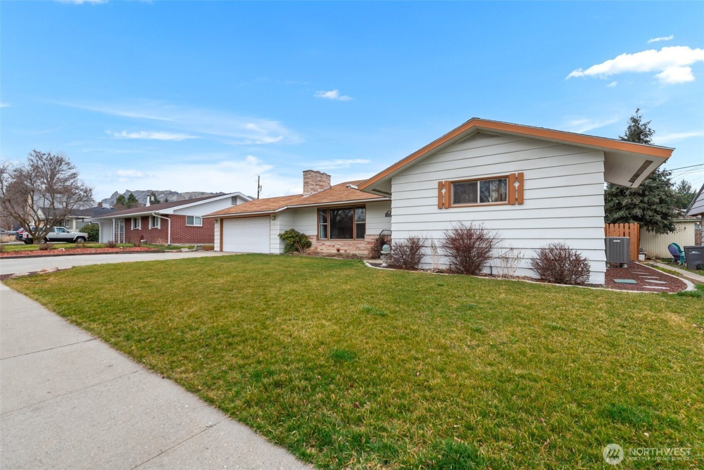 32 Furney Street , Wenatchee, WA 98801