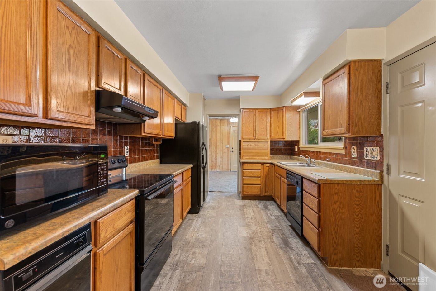 32 Furney Street , Wenatchee, WA 98801