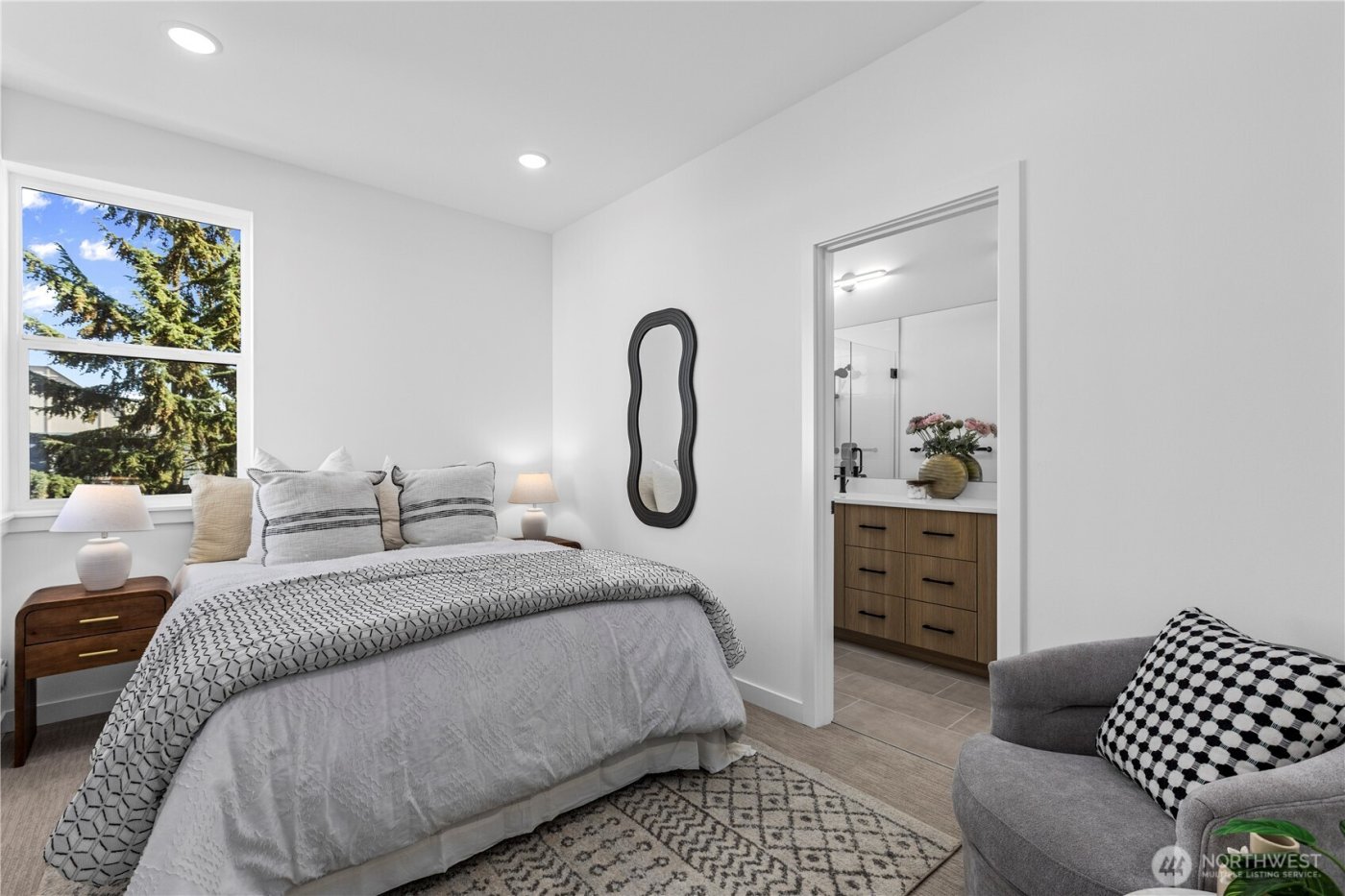 6538 C Latona Avenue NE, Seattle, WA 98115