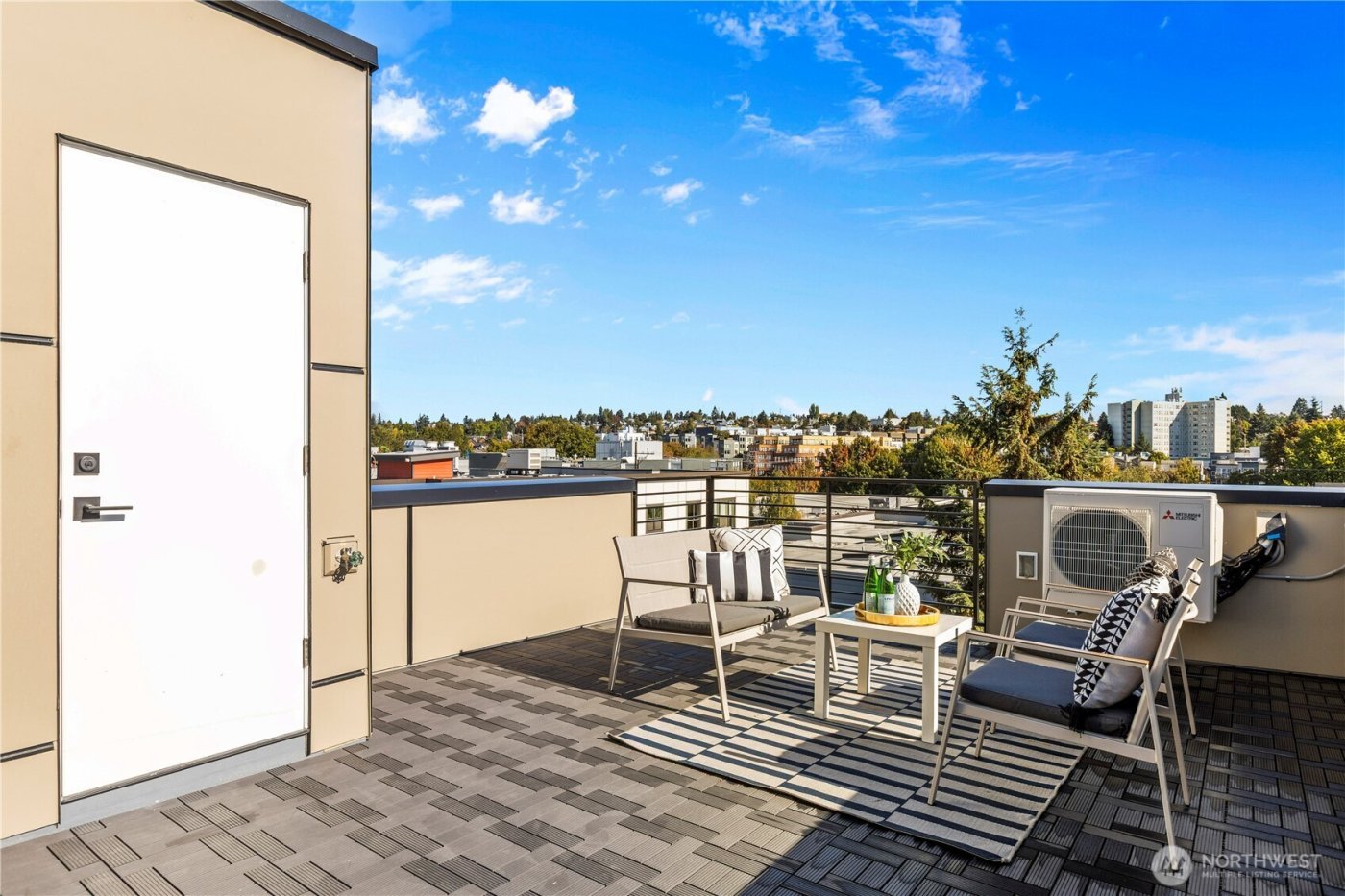 6538 C Latona Avenue NE, Seattle, WA 98115