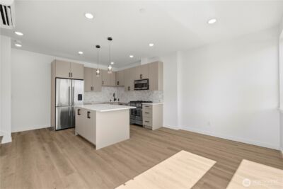 6538 C Latona Avenue NE, Seattle, WA 98115 - Photo 4