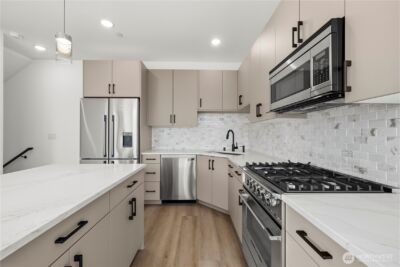 6538 C Latona Avenue NE, Seattle, WA 98115 - Photo 7