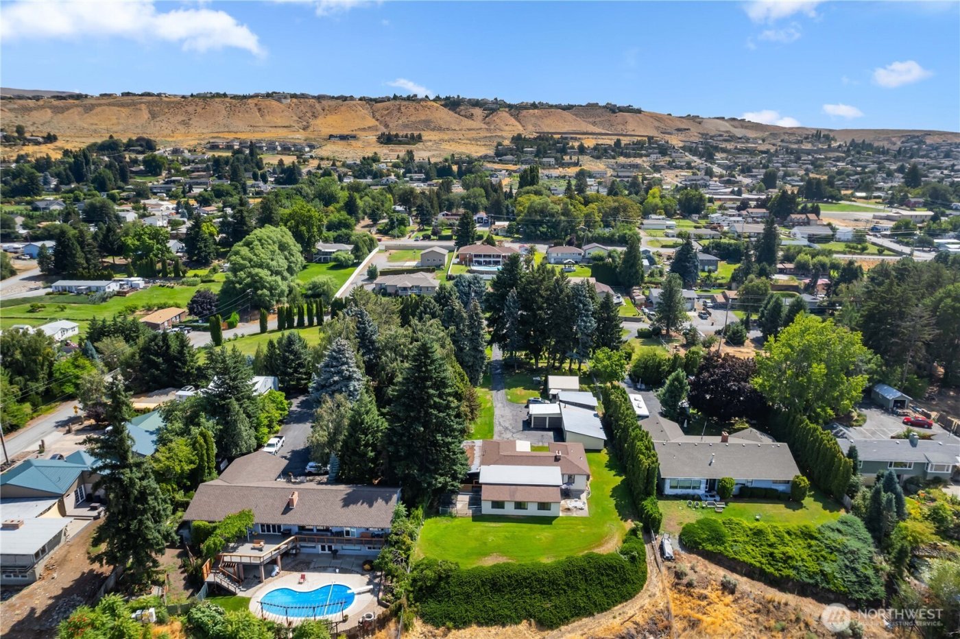 2434 & 2430 NW Alan Avenue , East Wenatchee, WA 98802