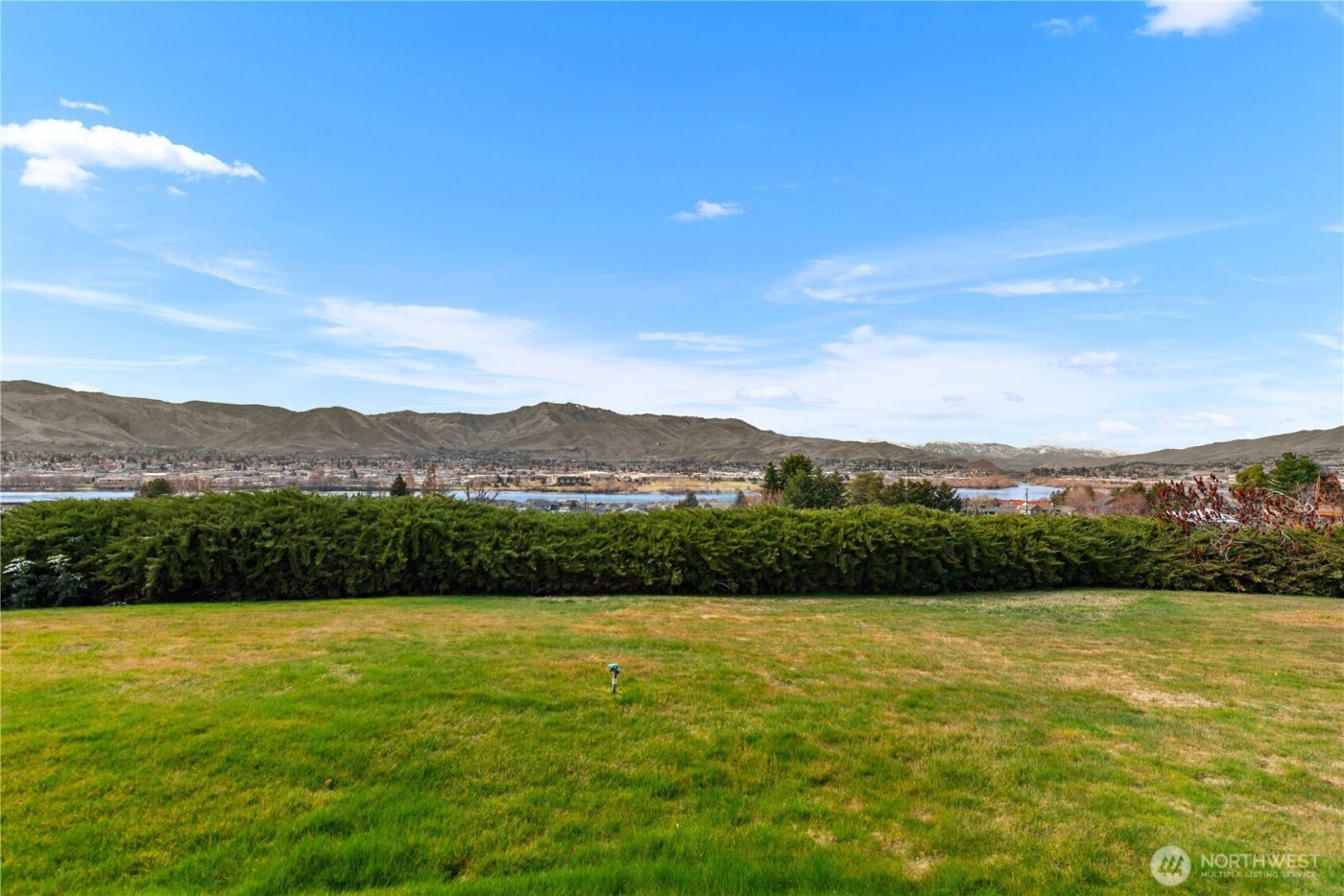 2434 & 2430 NW Alan Avenue , East Wenatchee, WA 98802