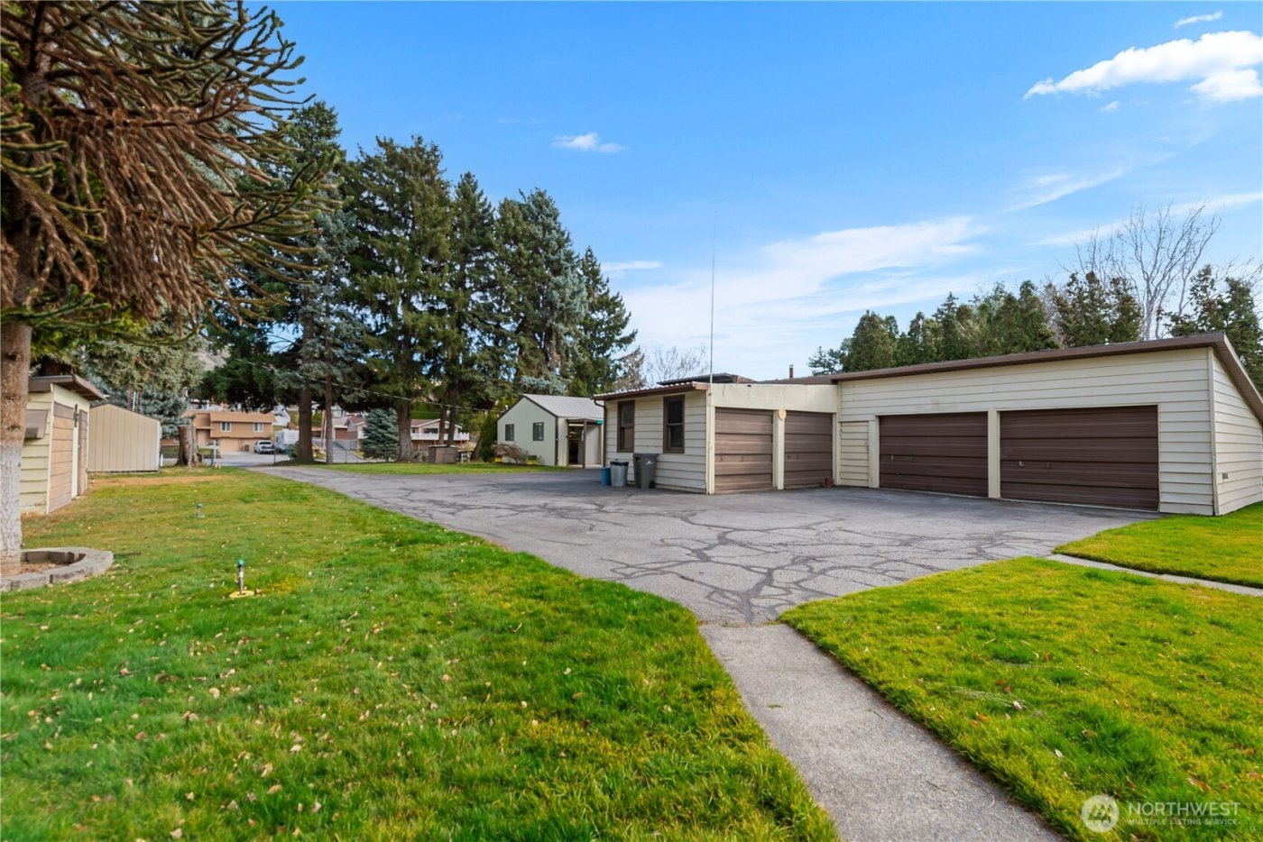 2434 & 2430 NW Alan Avenue , East Wenatchee, WA 98802
