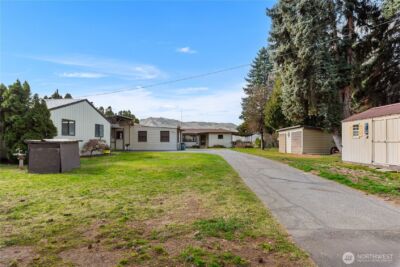 2434 & 2430 NW Alan Avenue , East Wenatchee, WA 98802 - Photo 3