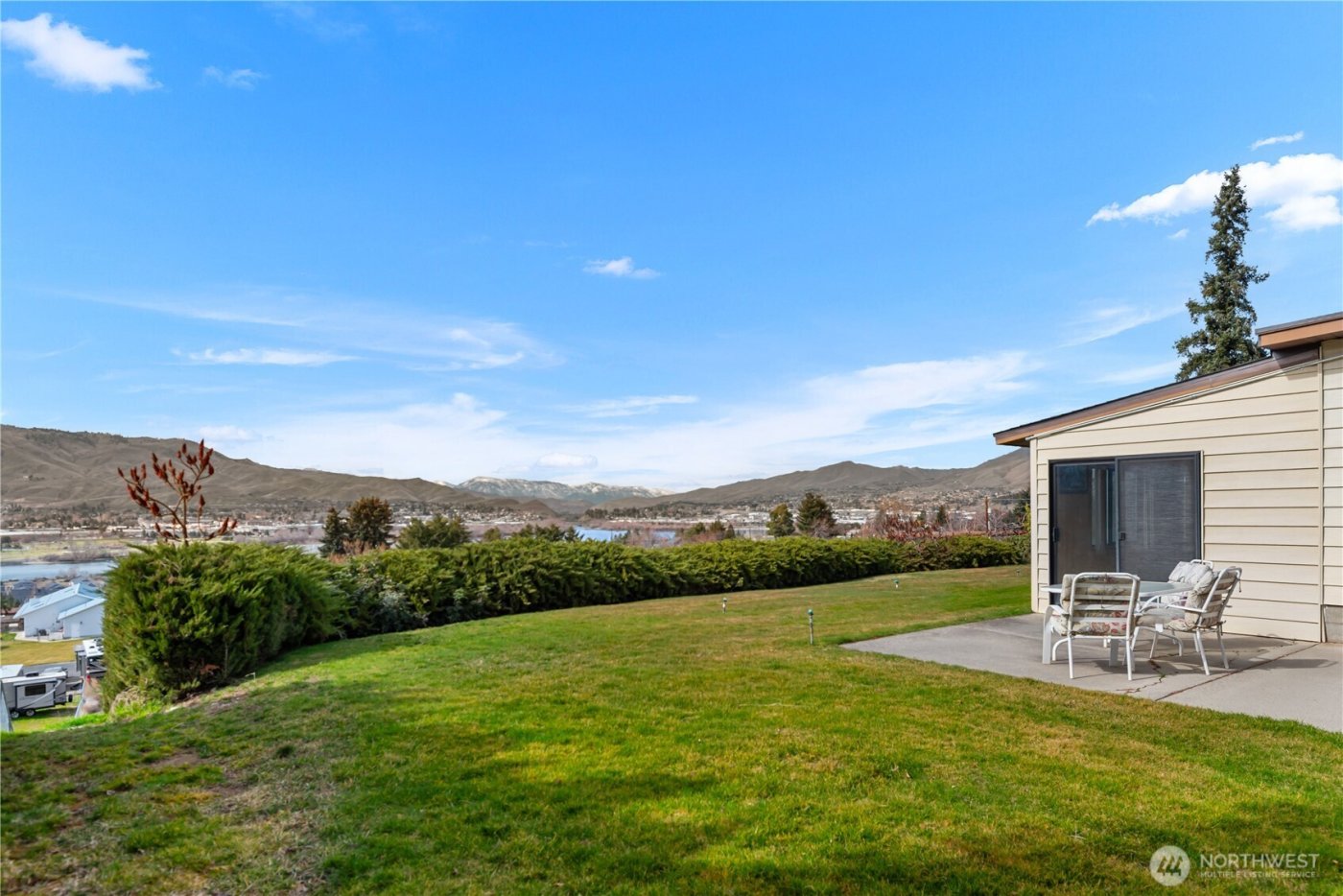 2434 & 2430 NW Alan Avenue , East Wenatchee, WA 98802