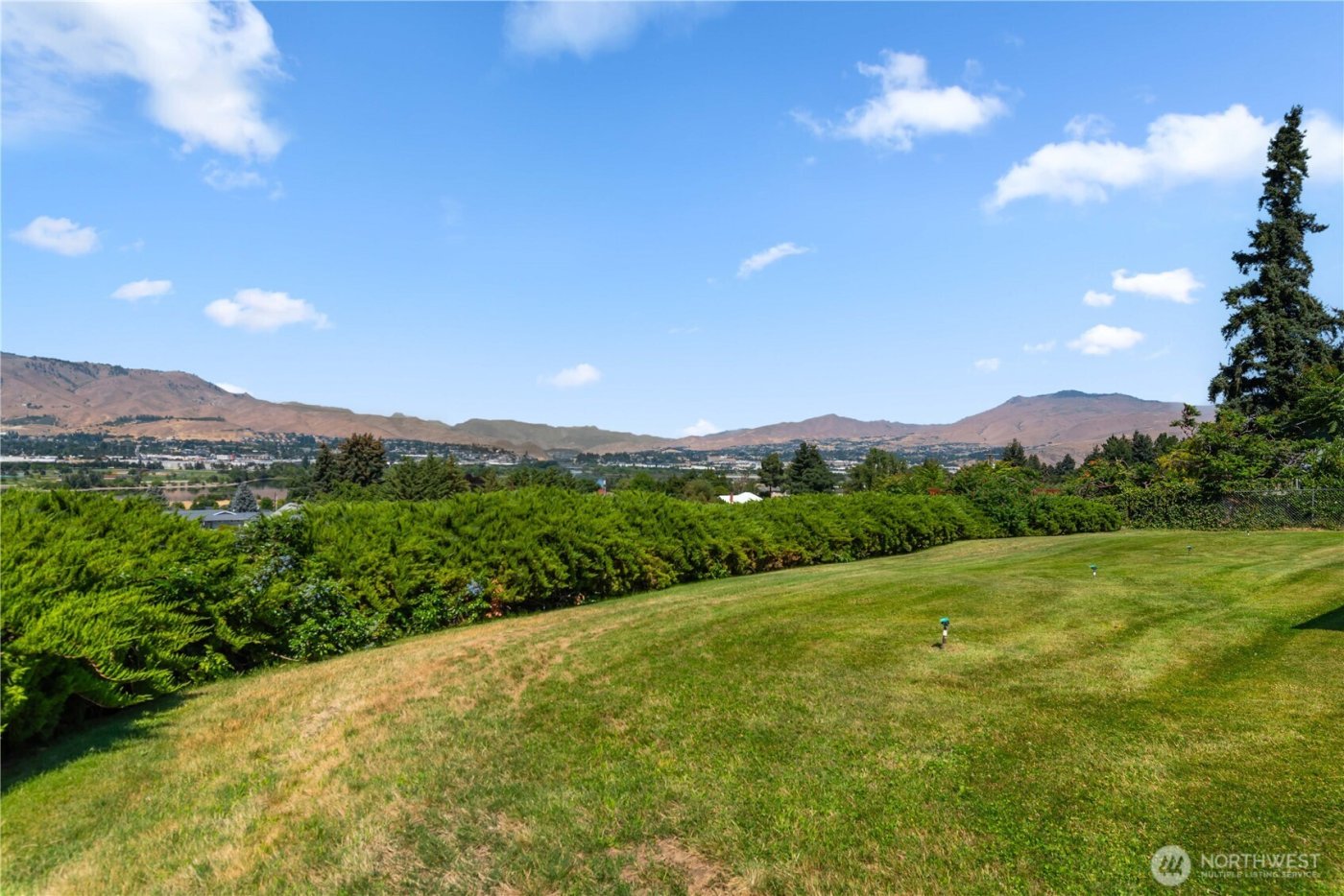 2434 & 2430 NW Alan Avenue , East Wenatchee, WA 98802