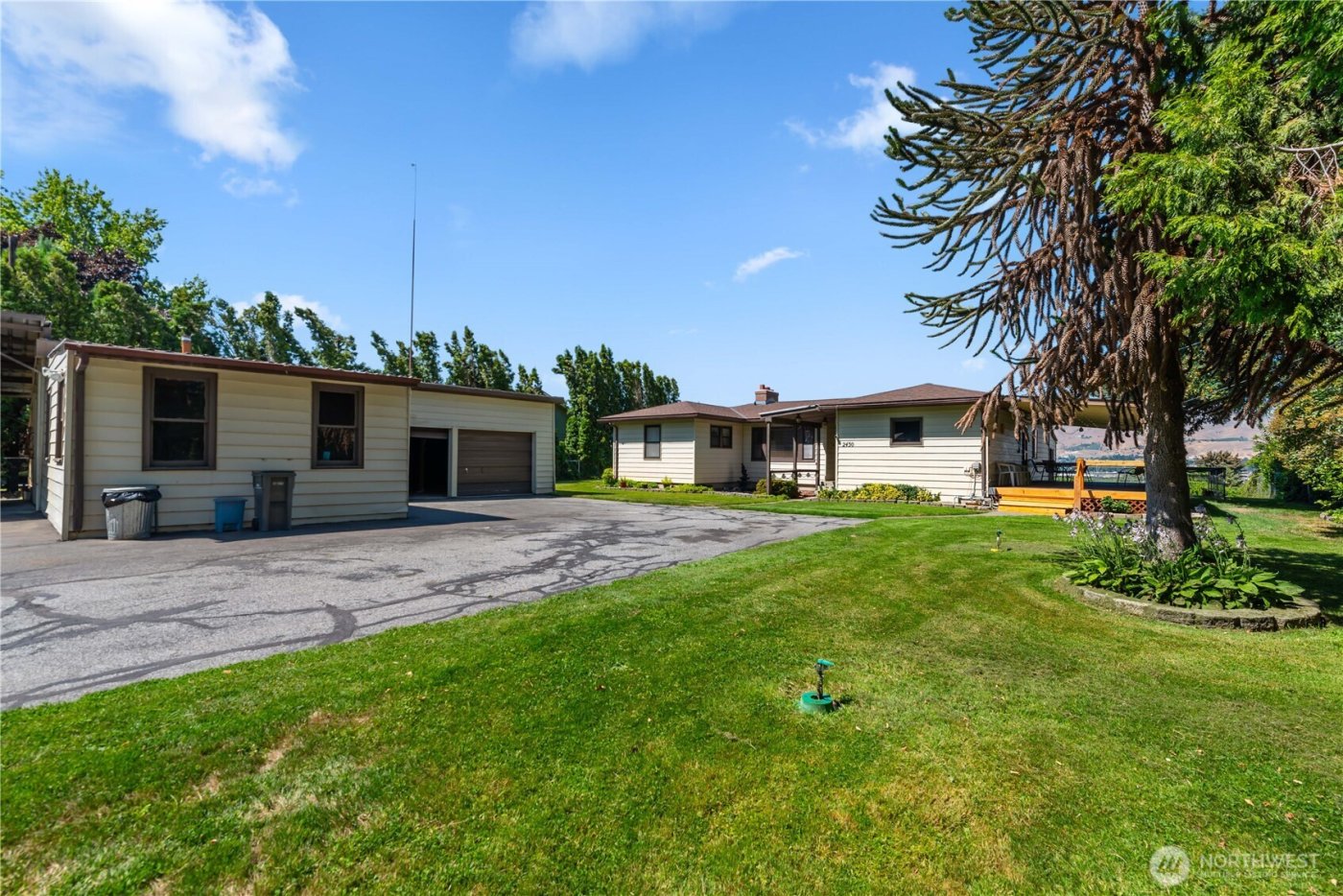 2434 & 2430 NW Alan Avenue , East Wenatchee, WA 98802