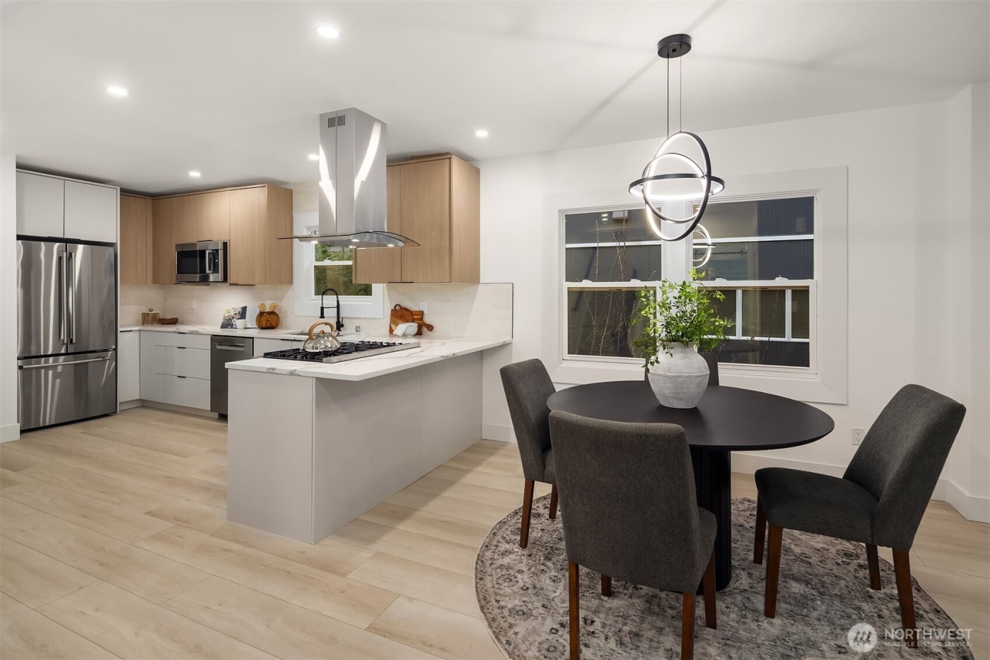 1412 Taylor Avenue N, Seattle, WA 98109