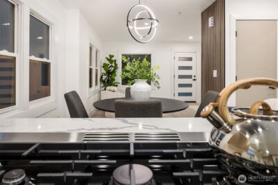 1412 Taylor Avenue N, Seattle, WA 98109 - Photo 17