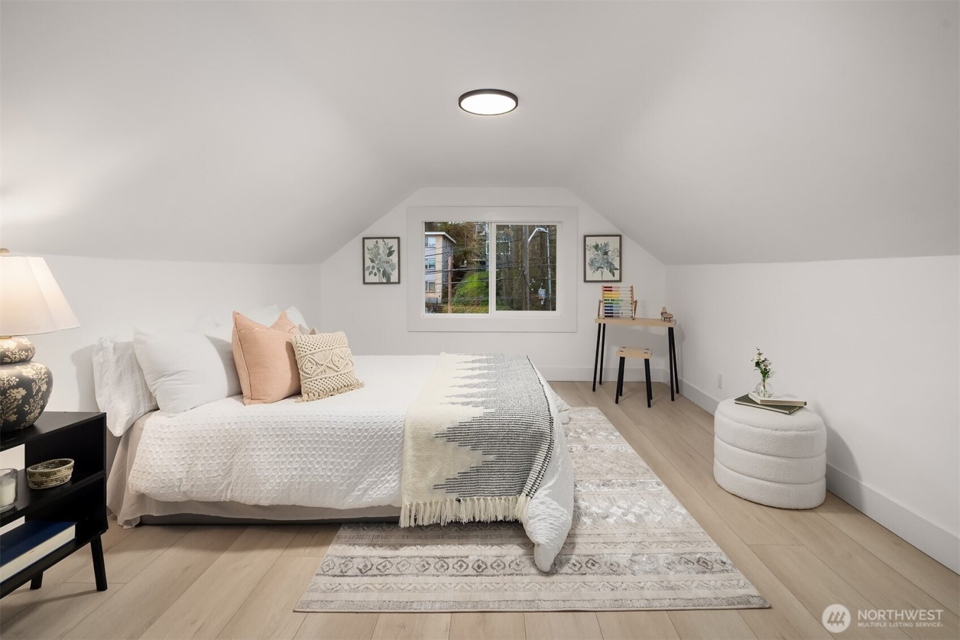 1412 Taylor Avenue N, Seattle, WA 98109