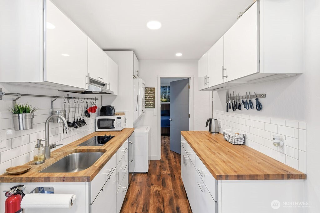 50 Raspberry Road , Elma, WA 98541