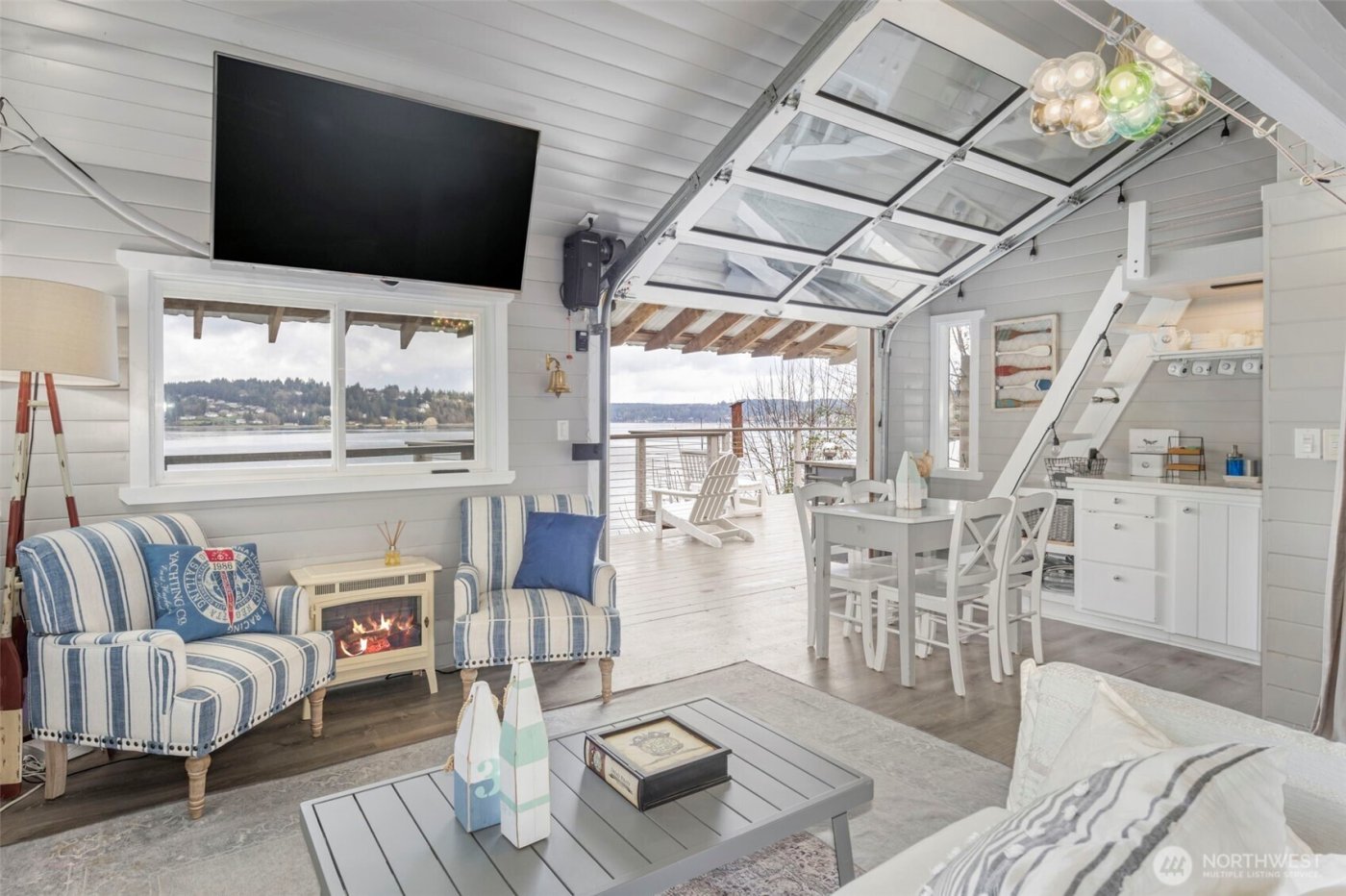 733 Fox Drive , Fox Island, WA 98333