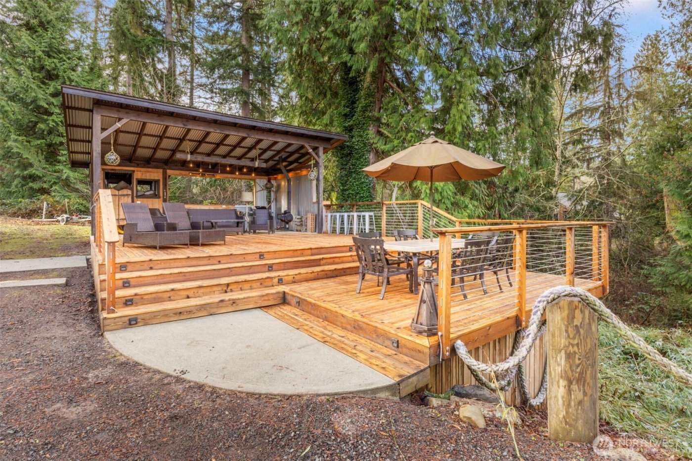 733 Fox Drive , Fox Island, WA 98333
