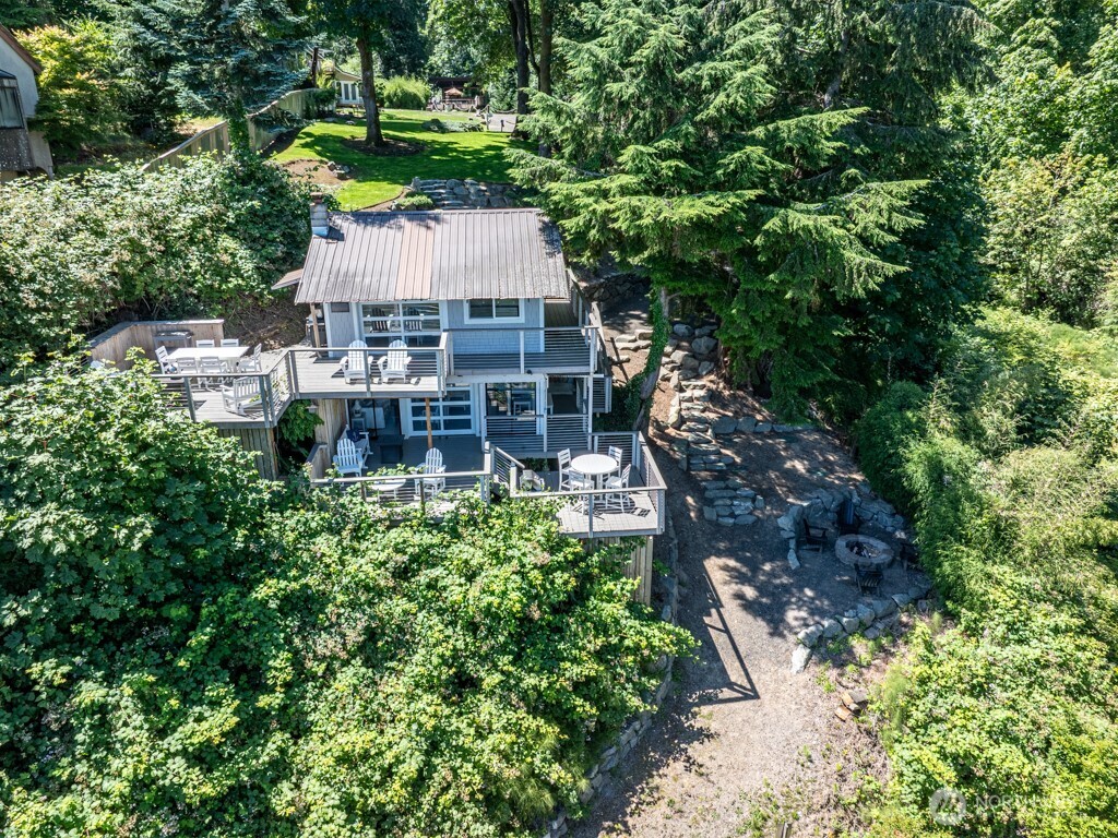 733 Fox Drive , Fox Island, WA 98333