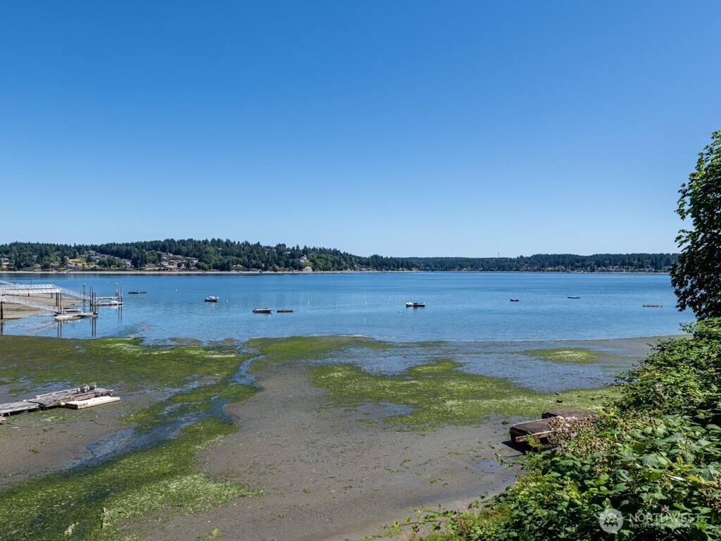 733 Fox Drive , Fox Island, WA 98333