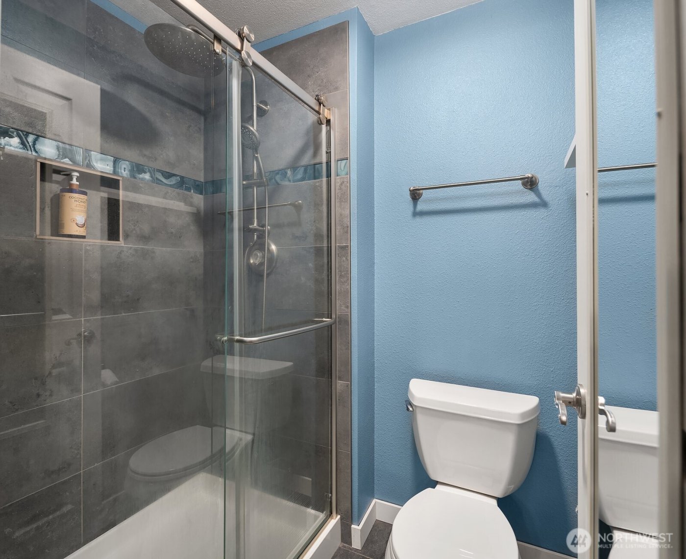 17649 152nd Place SE, Renton, WA 98058