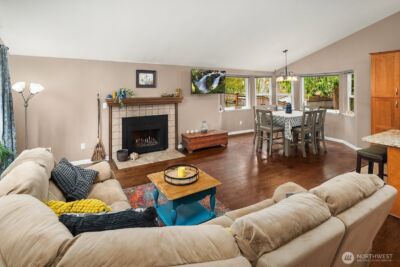 17649 152nd Place SE, Renton, WA 98058 - Photo 6