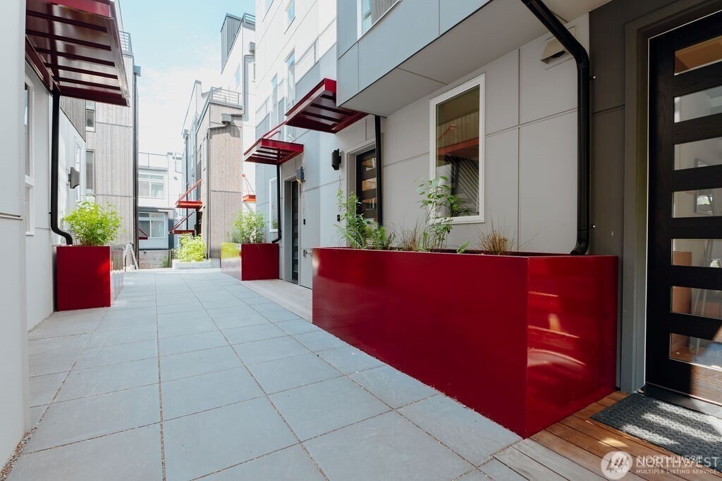 1709 20th Ave #A, Seattle, WA 98122