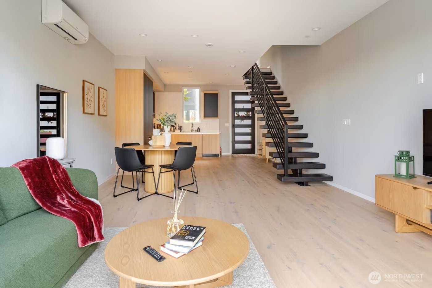 1709 20th Ave #A, Seattle, WA 98122