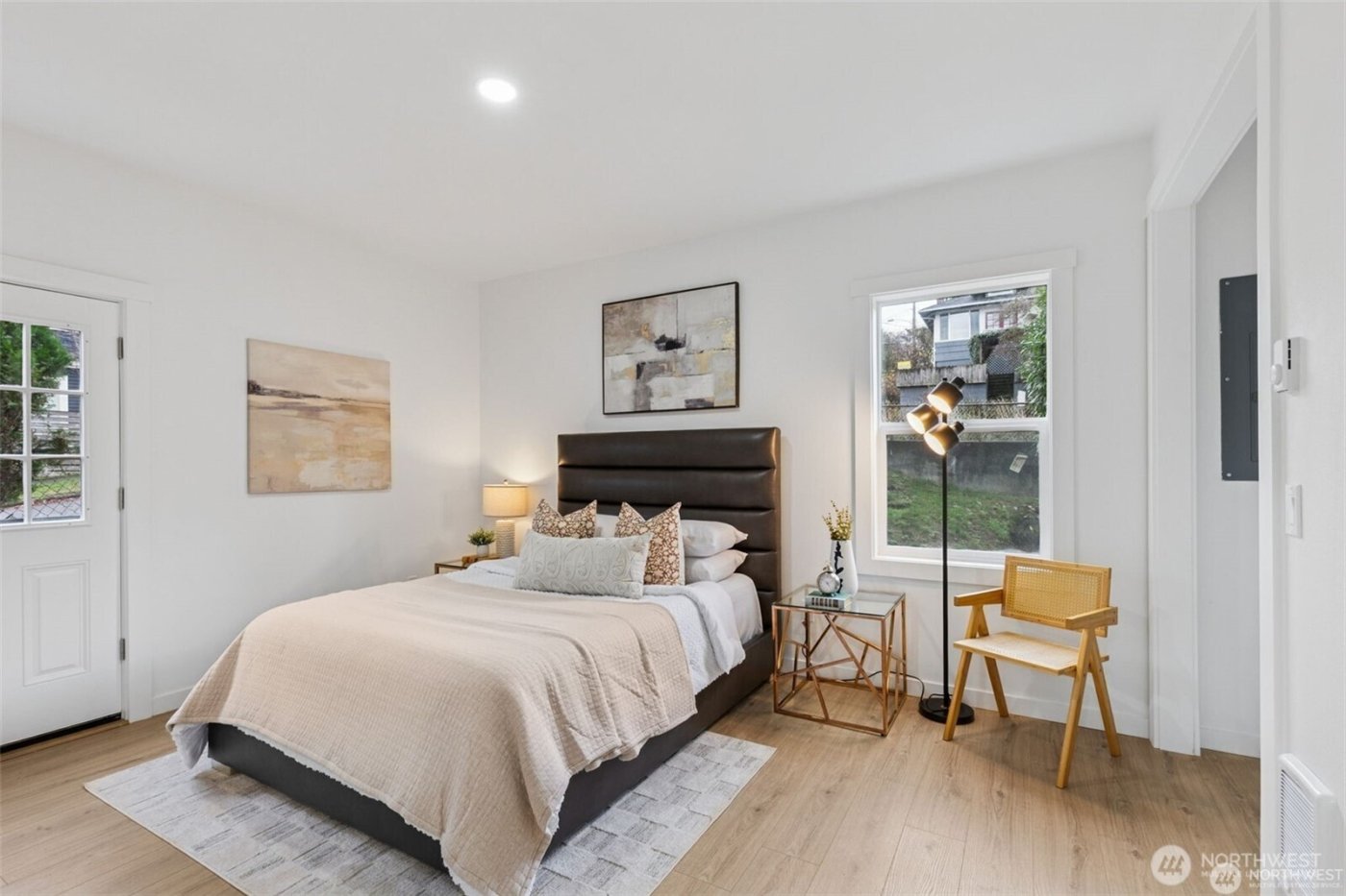 4002 Courtland Place S, Seattle, WA 98118