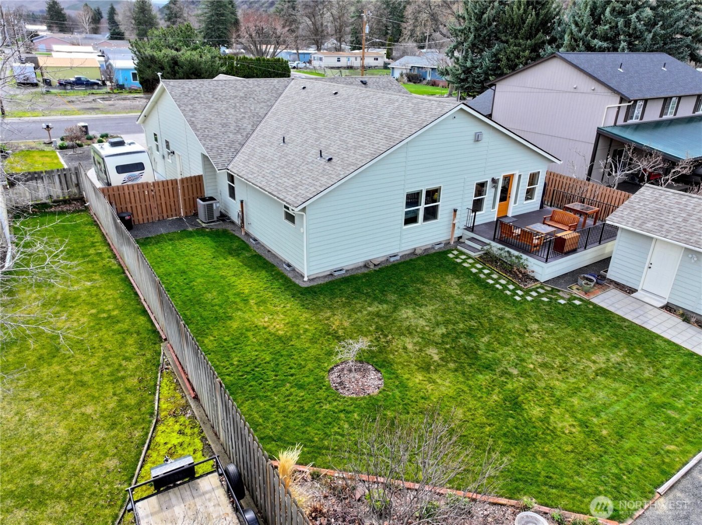 305 E Jackson Street , Dayton, WA 99328