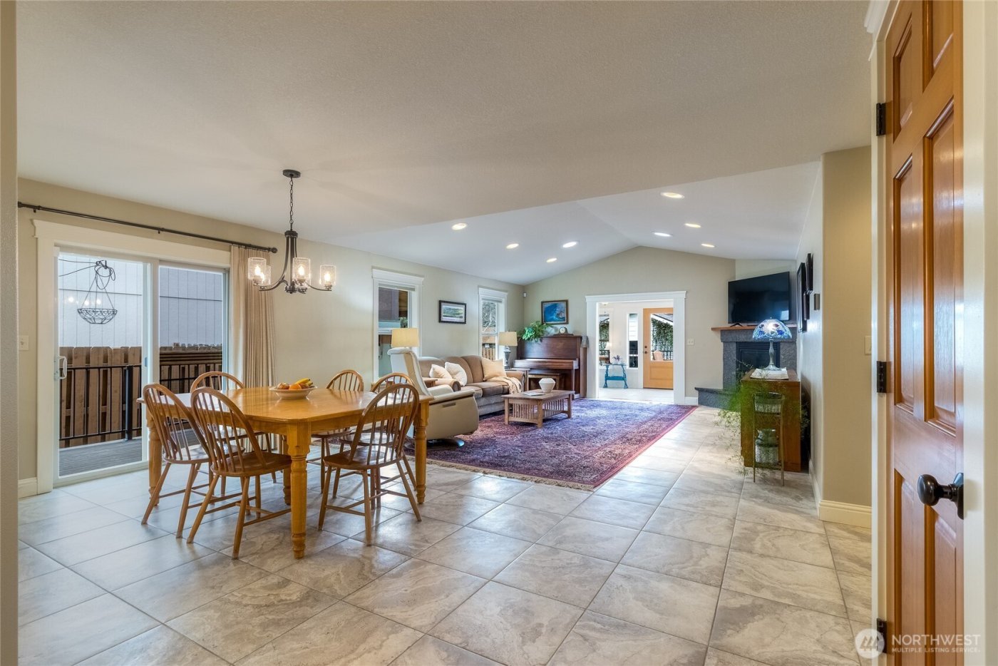 305 E Jackson Street , Dayton, WA 99328