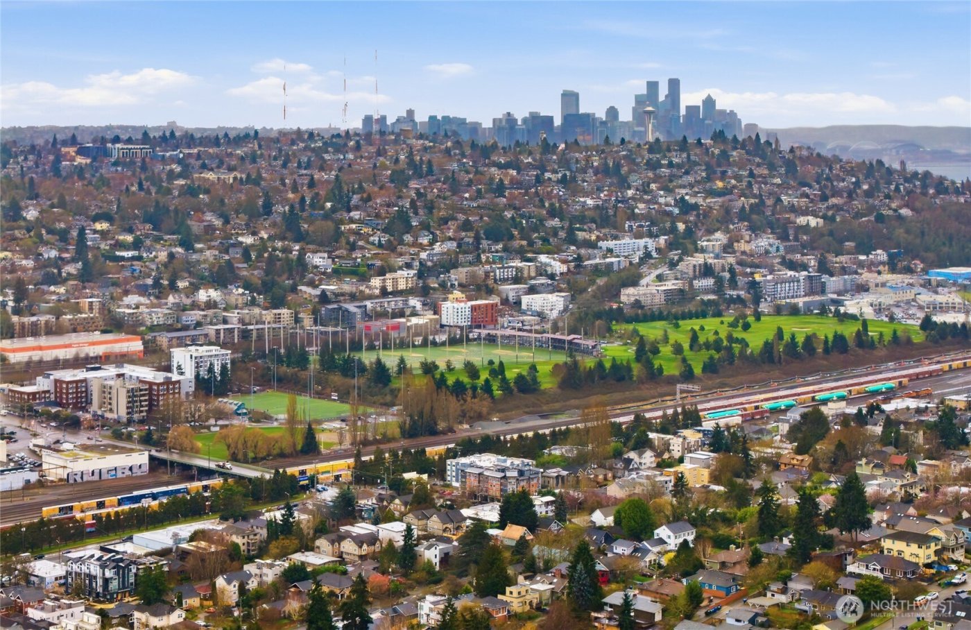 2500 W Manor Place #216, Seattle, WA 98199-2058