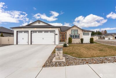 2663 7th Street SE, East Wenatchee, WA 98802