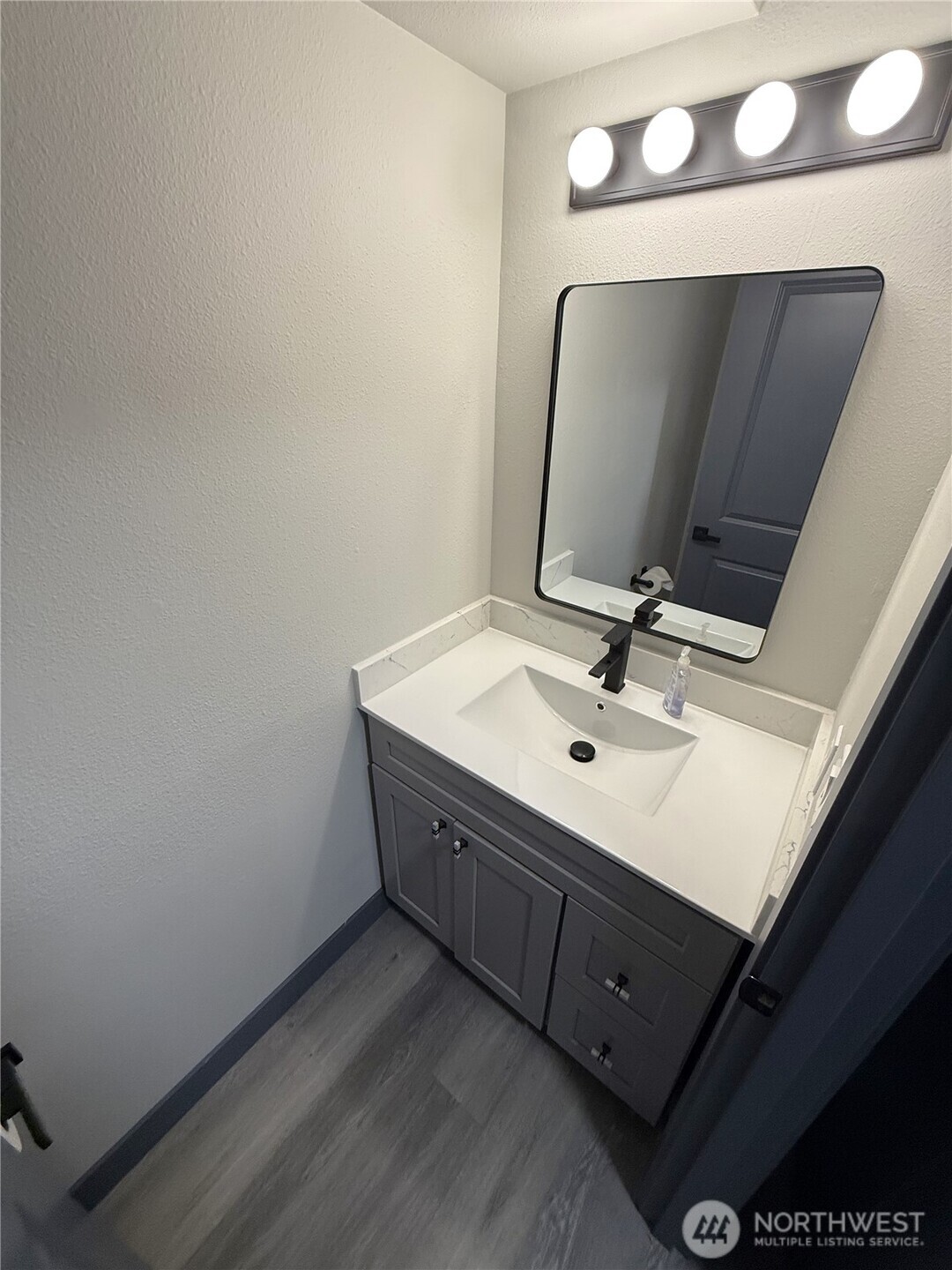 15323 31 Avenue W, Lynnwood, WA 98087