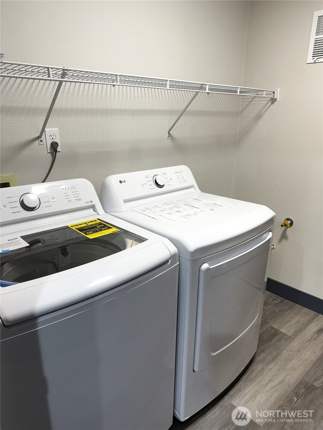 15323 31 Avenue W, Lynnwood, WA 98087