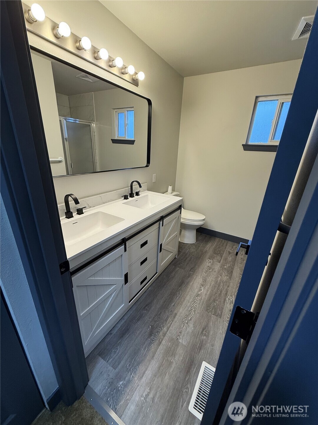 15323 31 Avenue W, Lynnwood, WA 98087