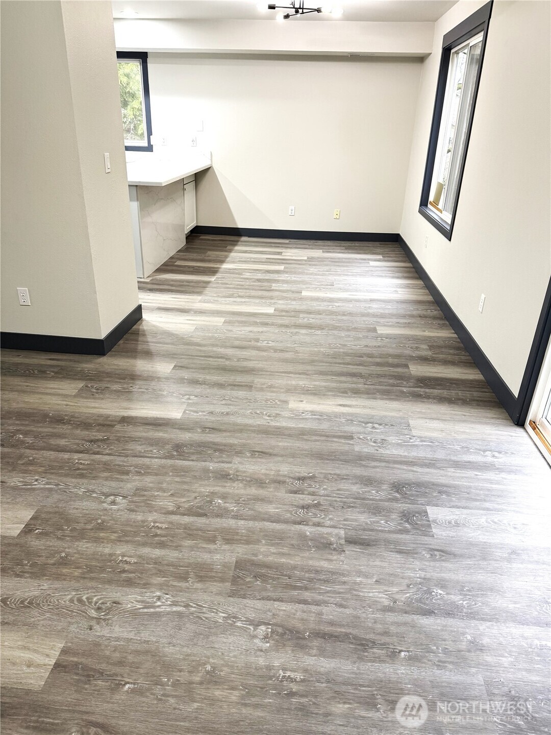 15323 31 Avenue W, Lynnwood, WA 98087