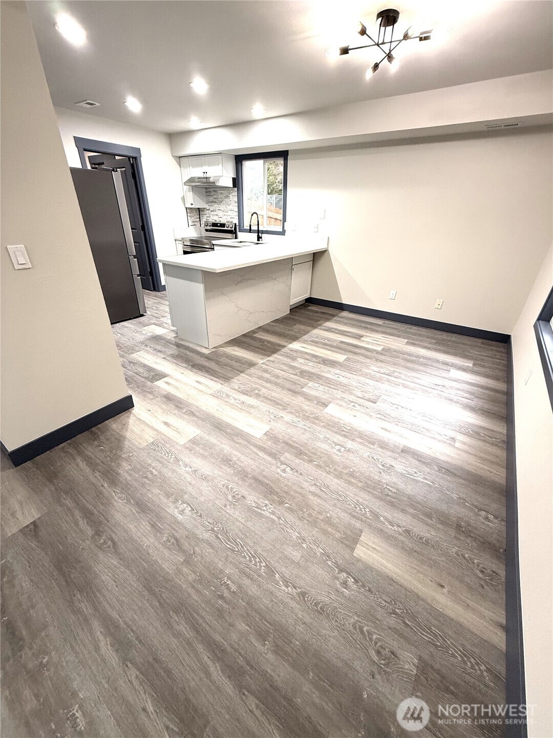 15323 31 Avenue W, Lynnwood, WA 98087