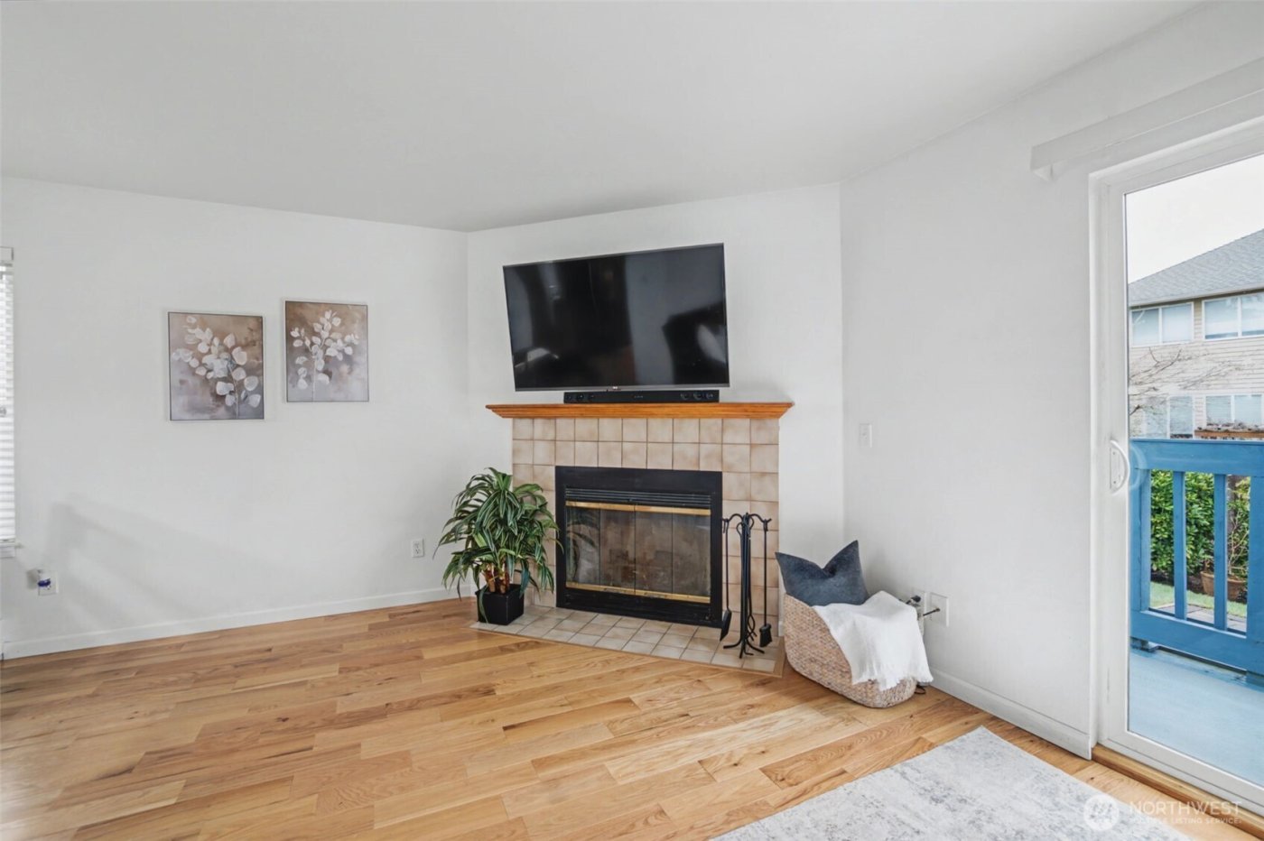 4108 NE 6th Place #2A, Renton, WA 98059