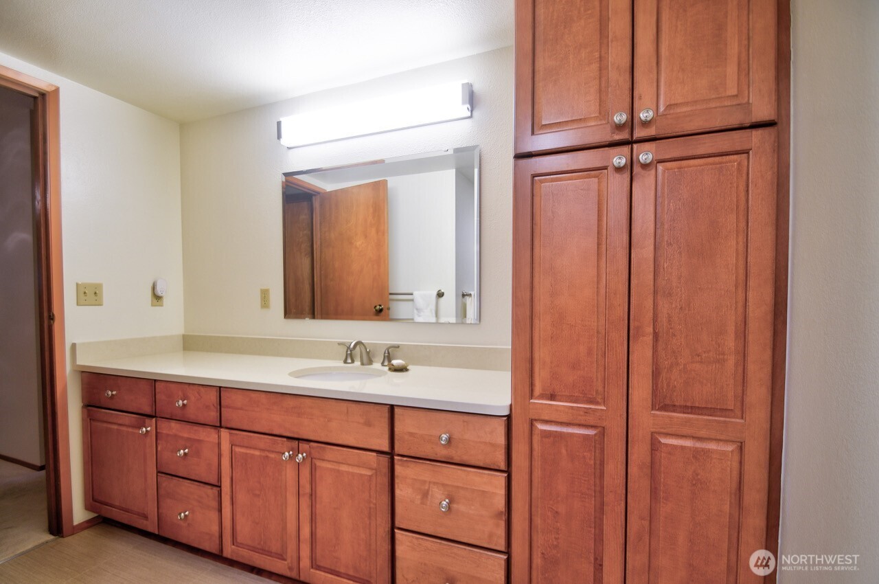 1233 Rogers Court SW, Olympia, WA 98502