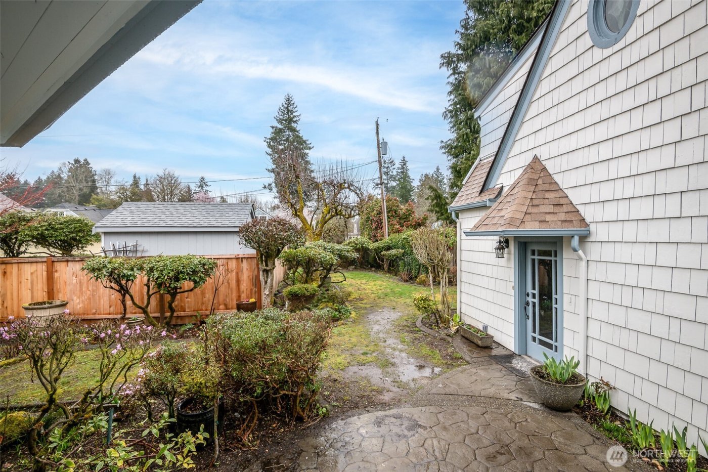 3025 Maringo Road SE, Olympia, WA 98501