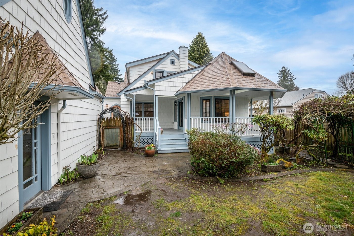 3025 Maringo Road SE, Olympia, WA 98501