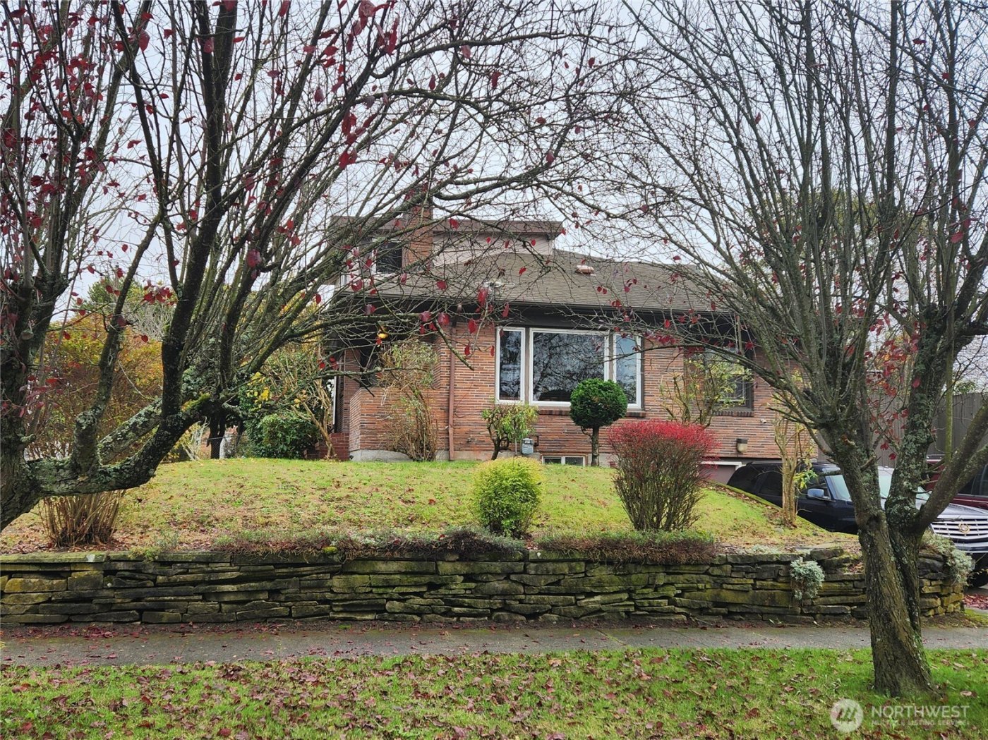 616 S 63rd St , Tacoma, WA 98408