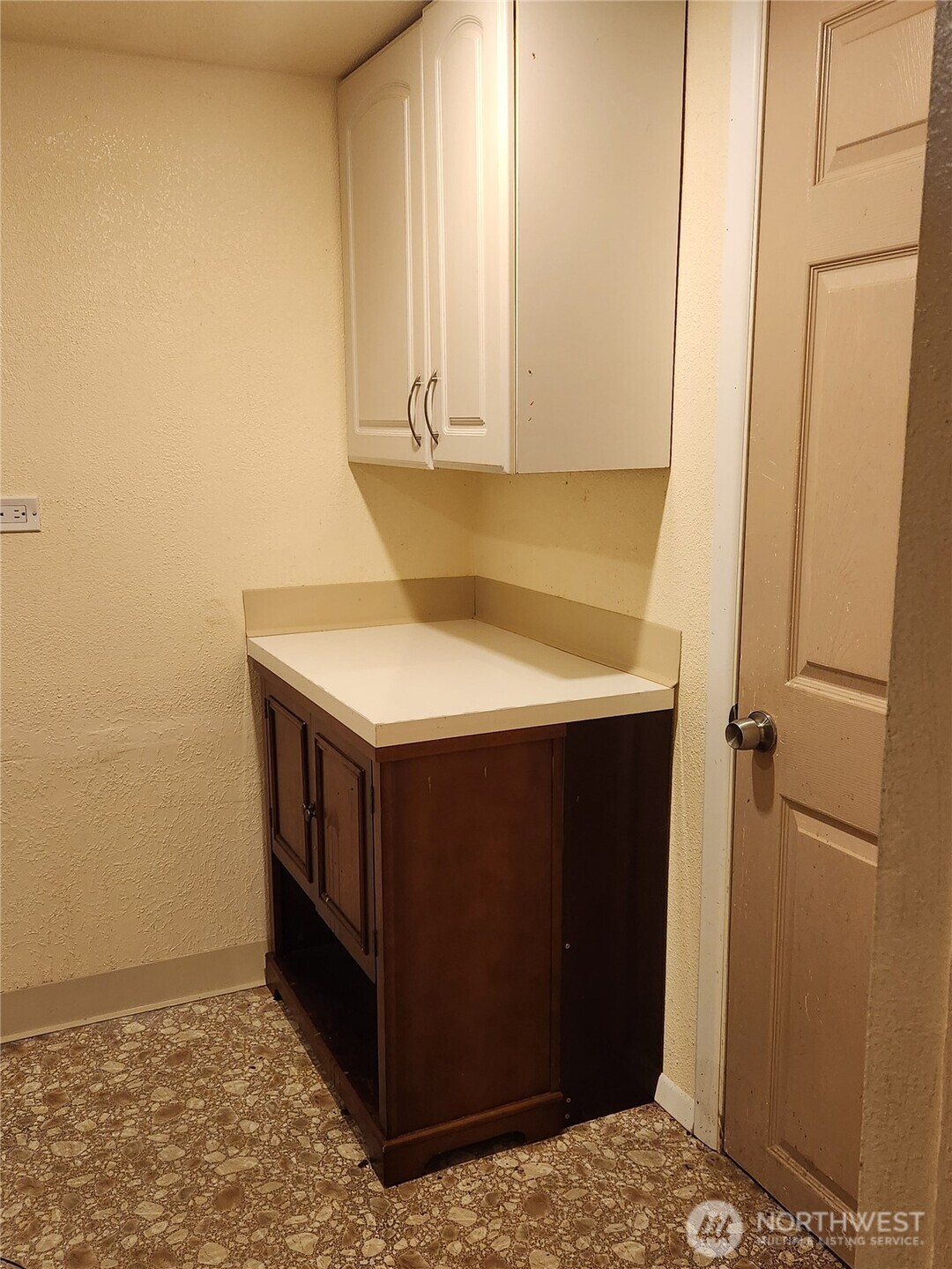 616 S 63rd St , Tacoma, WA 98408