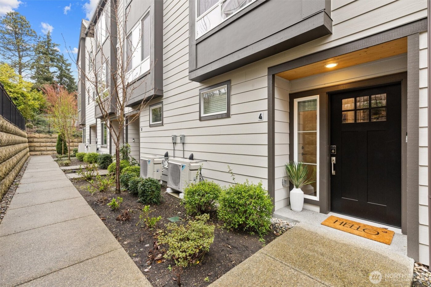18875 67th Drive NE #4, Kenmore, WA 98028